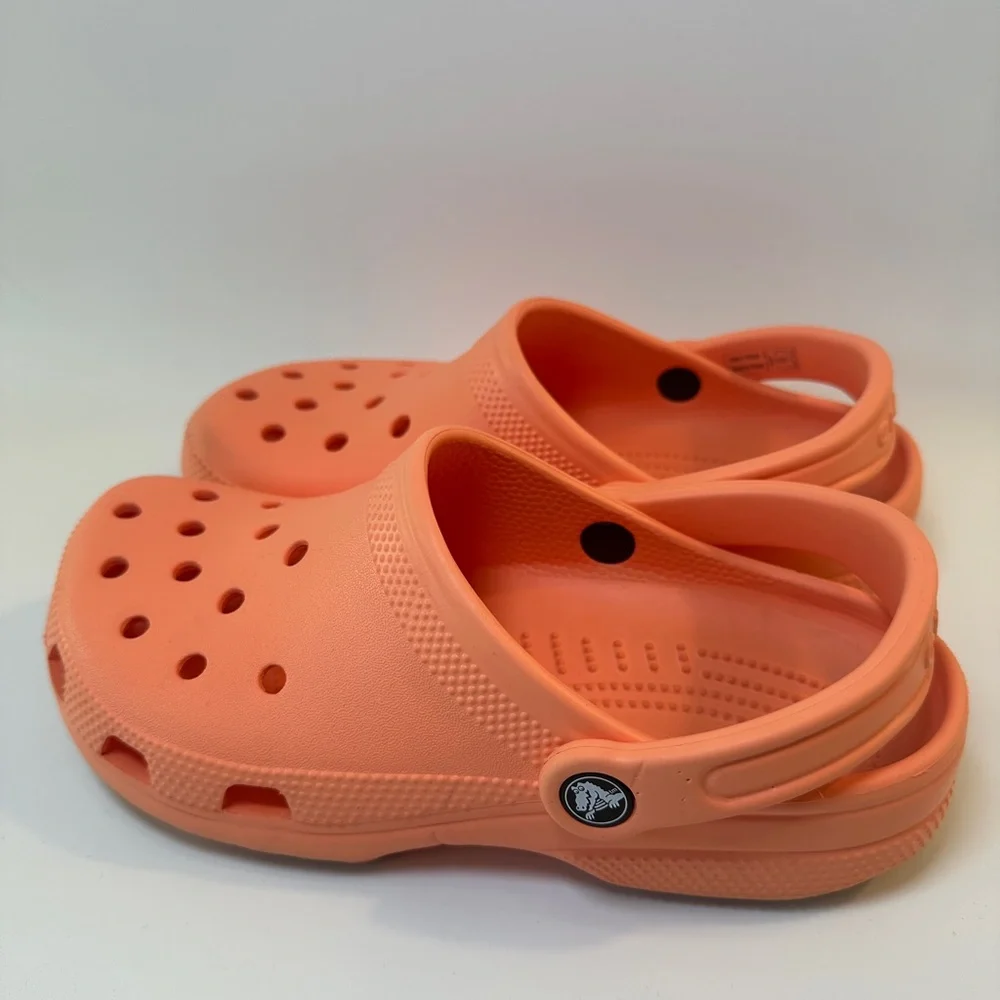 Crocs Classic Size Women’s 7 Men’s 5 Solid Orange Coral Salmon‎ Clogs - Picture 5 of 10
